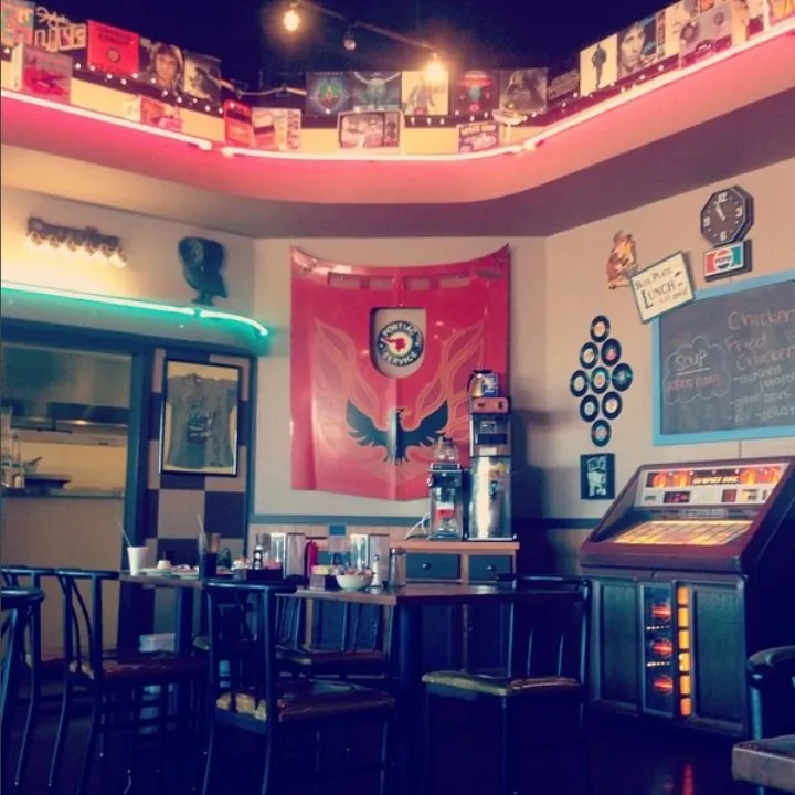 Stevie's Diner dining room